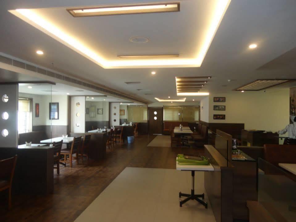 Mmr Gardens Hotel Madurai Exterior photo